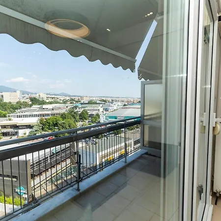 Delmare Kram Vee Apartment Thessaloniki